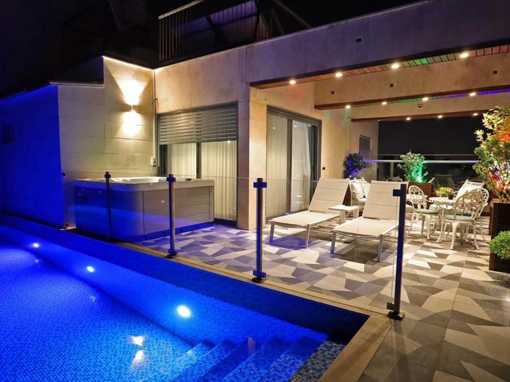 Luxury Rooftop Apartment In Netanya Ngoại thất bức ảnh